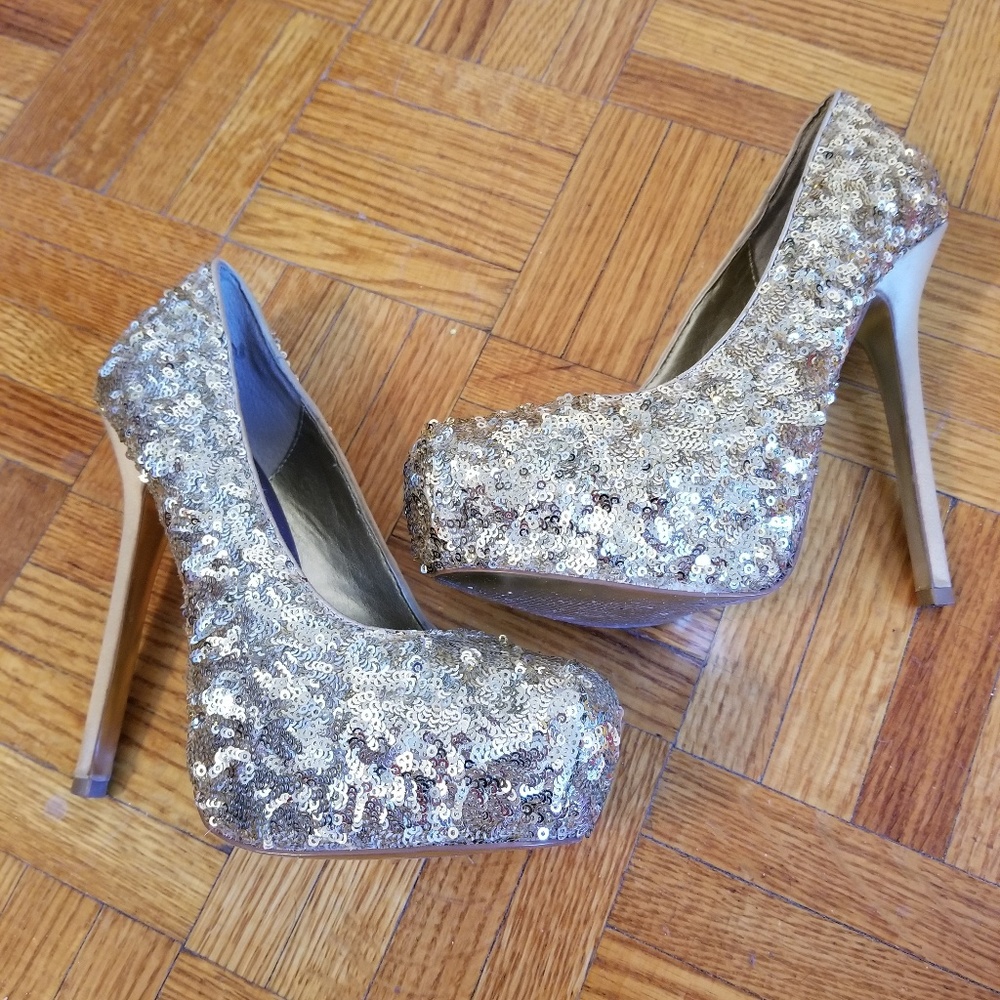 Steve Madden Glitter Sequins Heels size 6.5